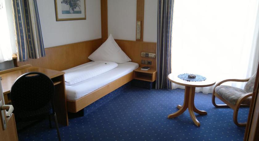 Hotel Tijda Stuttgart Oda fotoğraf